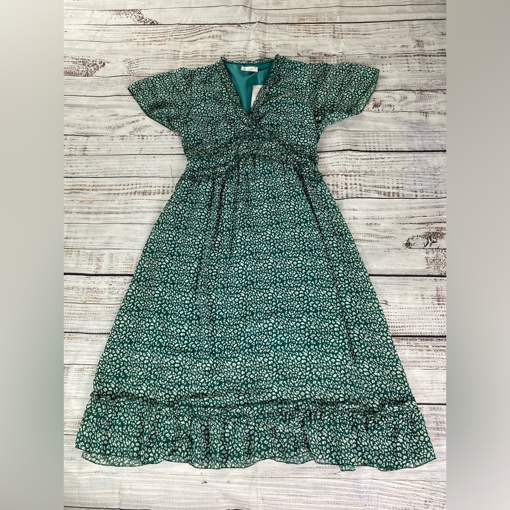 Kirundo Dress Women’s L Green Print Ruffle Trim Tiered Flowy BOHO Flutter Sleeve